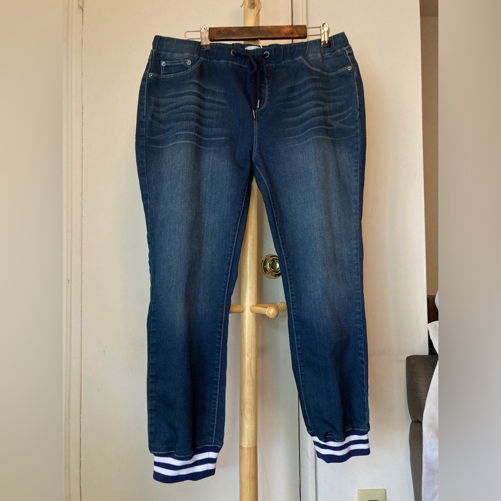 Dark Wash Elastic Waist Sporty Stripe Cuff Sweatpants Jeans